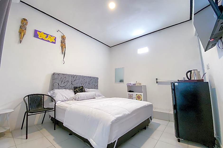 Kana Guest House RedPartner – Pecatu, CO