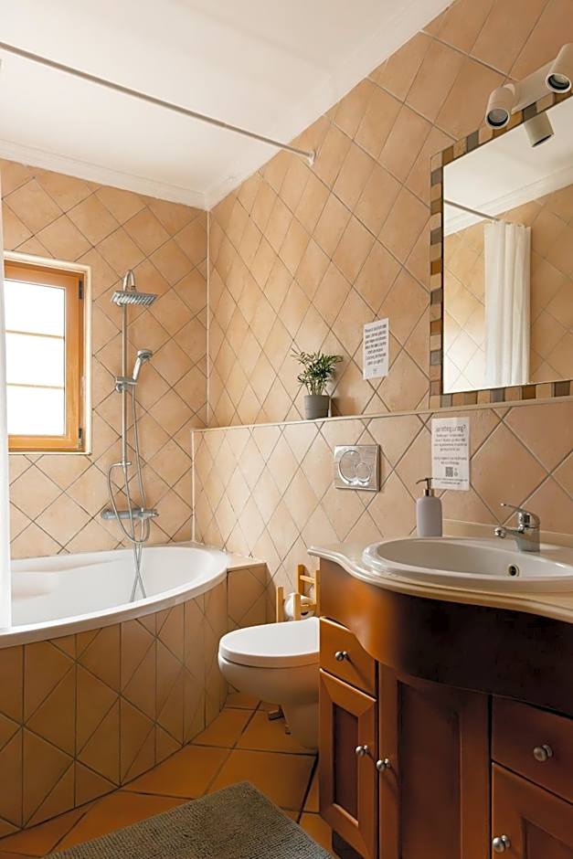 Aldeia Caiçara Surf House