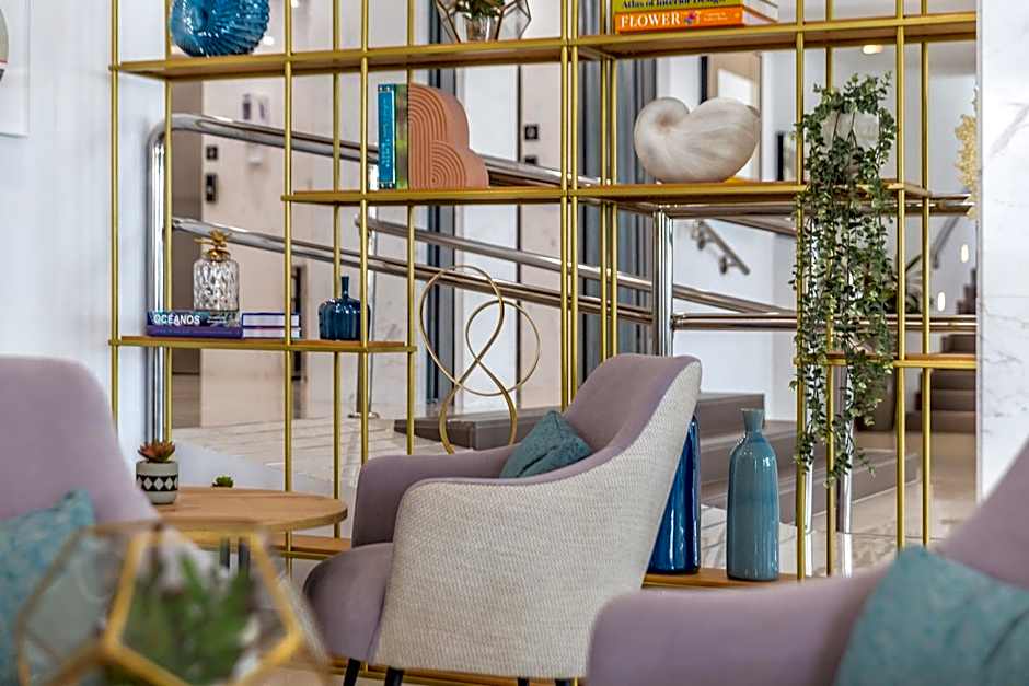 Hotel Las Arenas, Affiliated by Melia