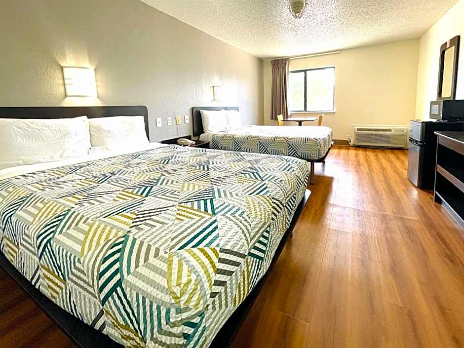 Motel 6-Duncanville, TX - Dallas