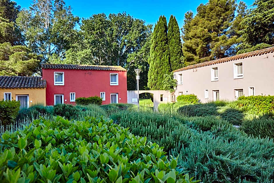 Résidence Odalys Le Village Camarguais Les Gardians