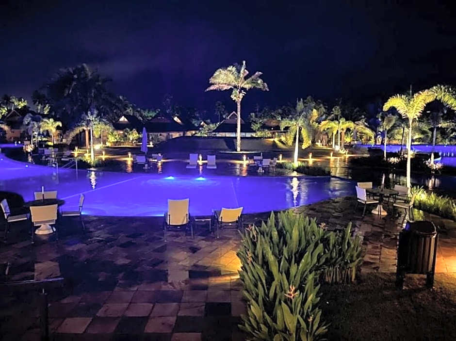 Flats, Apartamentos e Bangalôs na Praia dos Carneiros, ao lado da Igrejinha de São Benedito