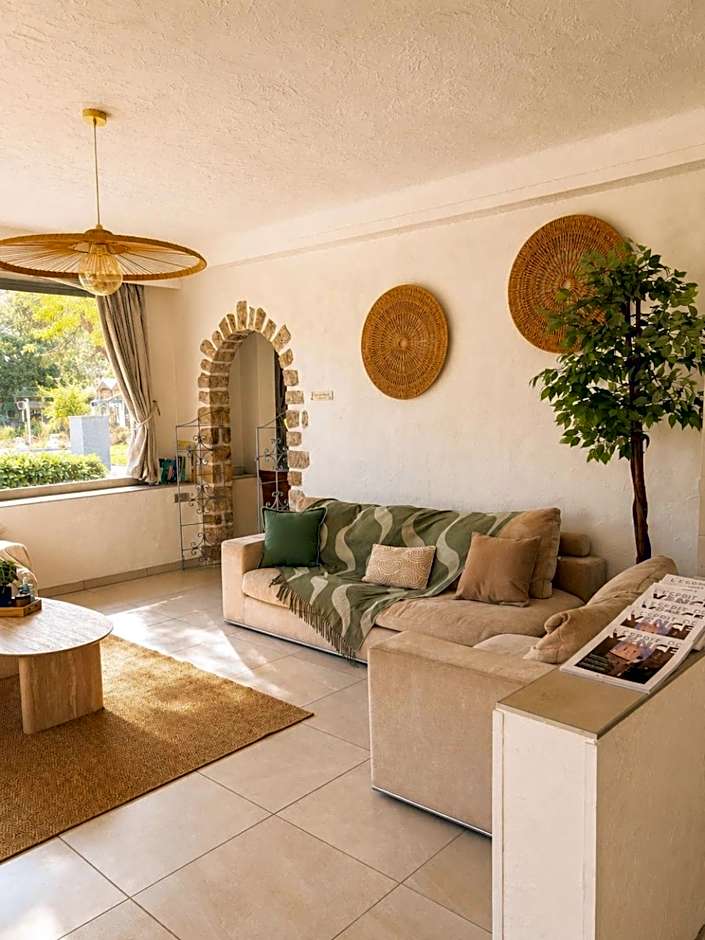 Hotel Cayrons Vence & St Paul de Vence