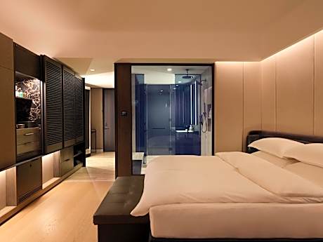 Deluxe Vessel View Guestroom, 1 King Bed