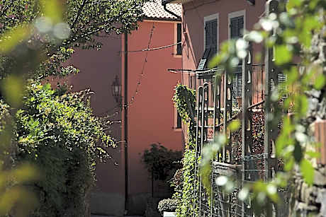 Nonna Maria, tra mare e ulivi