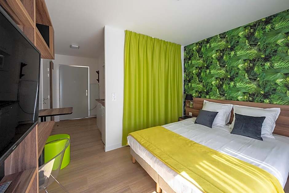 ATHOME RESIDENCE ET SPA