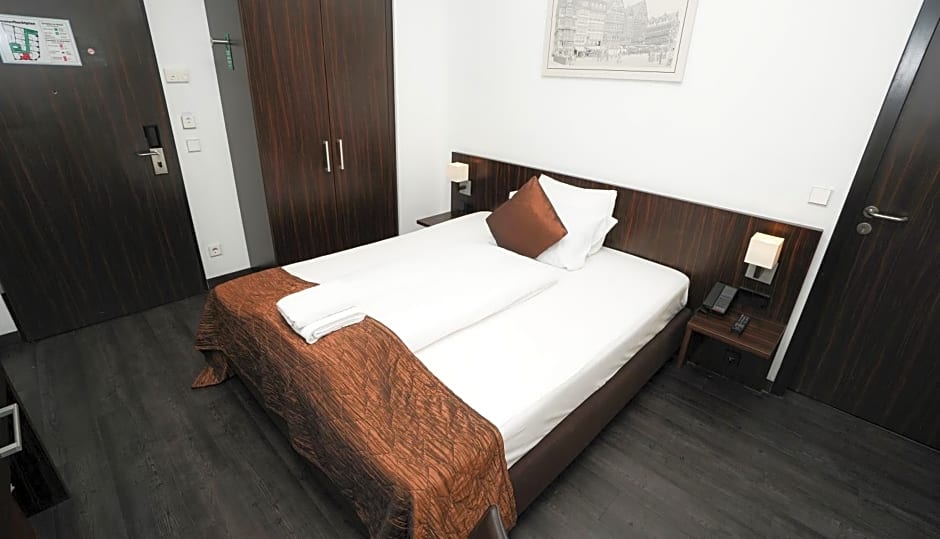 The Atrium Hotel