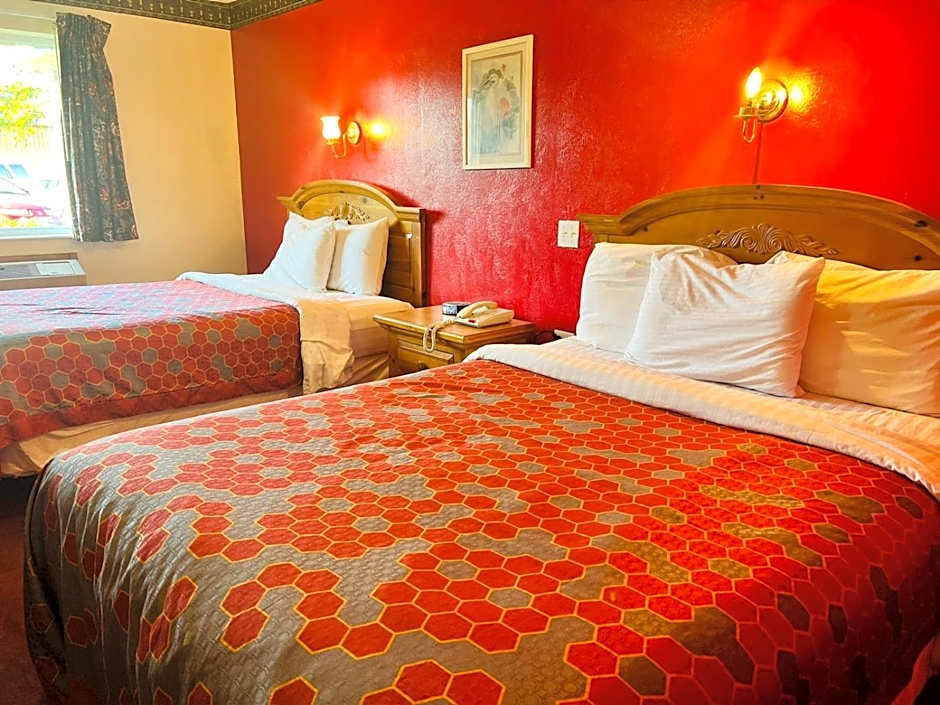 Villa Inn Motel Near Hwy 12 WI Capital O