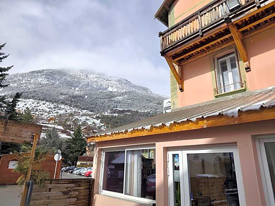 Ice Rock Hotel