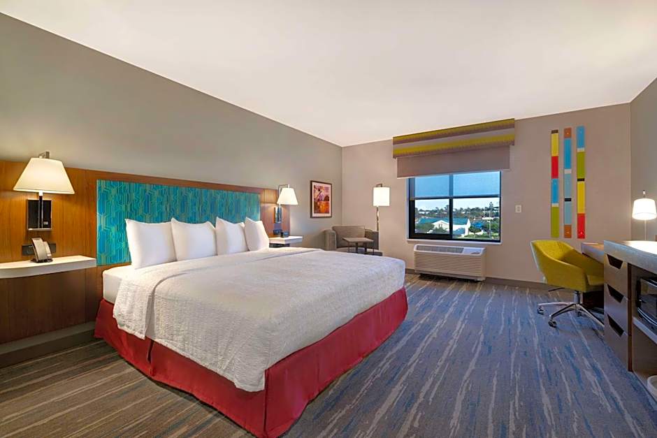 Hampton Inn By Hilton & Suites Marina