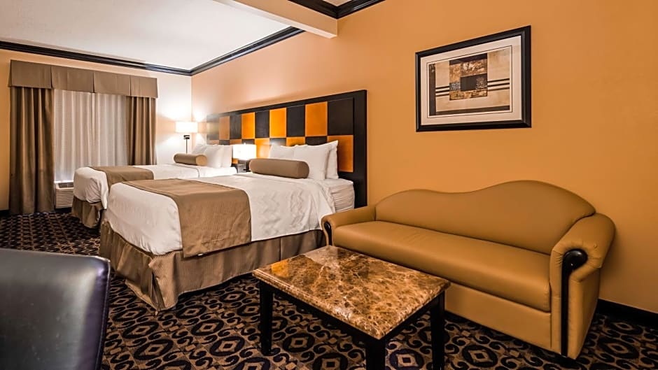 Best Western Plus Airport Inn & Suites