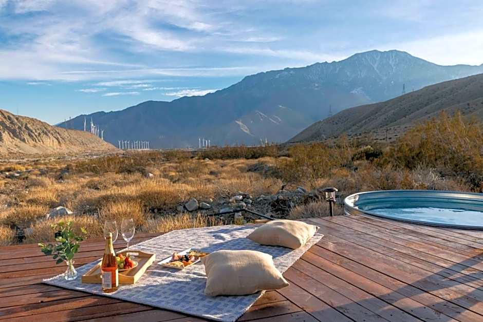 Whitewater Cabin - historic A Frame desert retreat