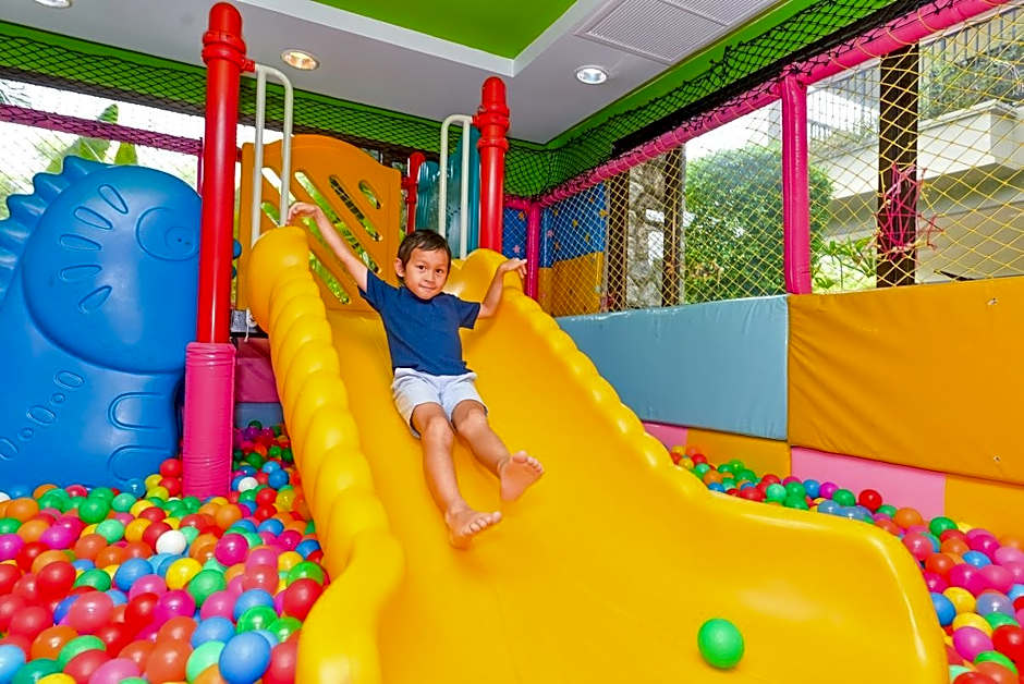 Radisson Resort & Suites Phuket