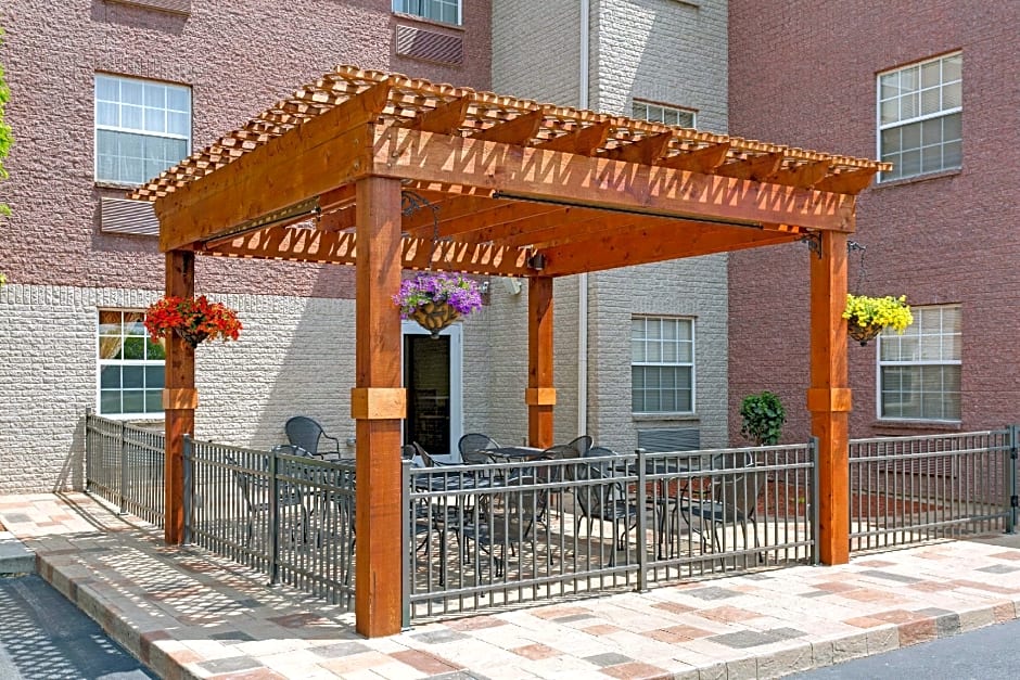 Hawthorn Extended Stay by Wyndham Cincinnati/Sharonville