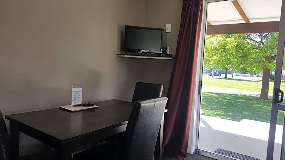 High Country Lodge, Motels & Backpackers