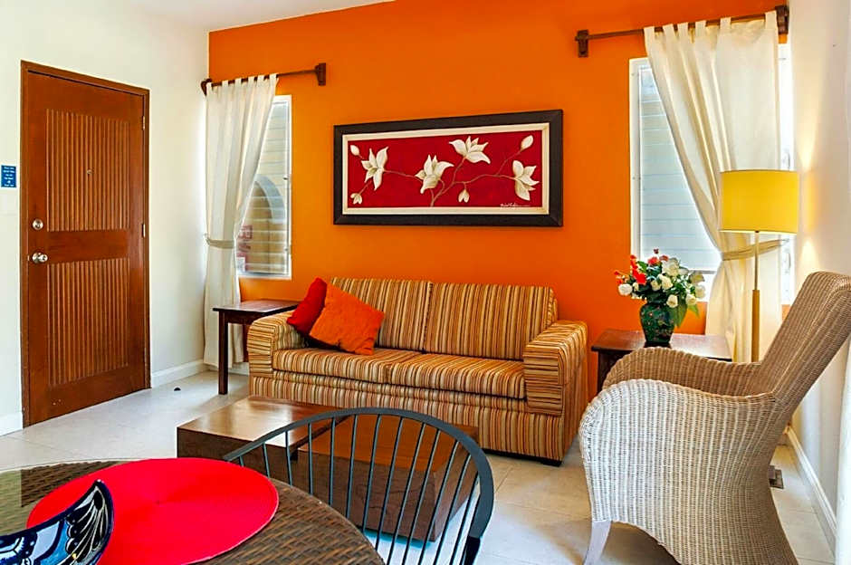 Abbey Del Sol - Beach-steps condos