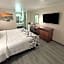 Red Roof Inn Shamrock