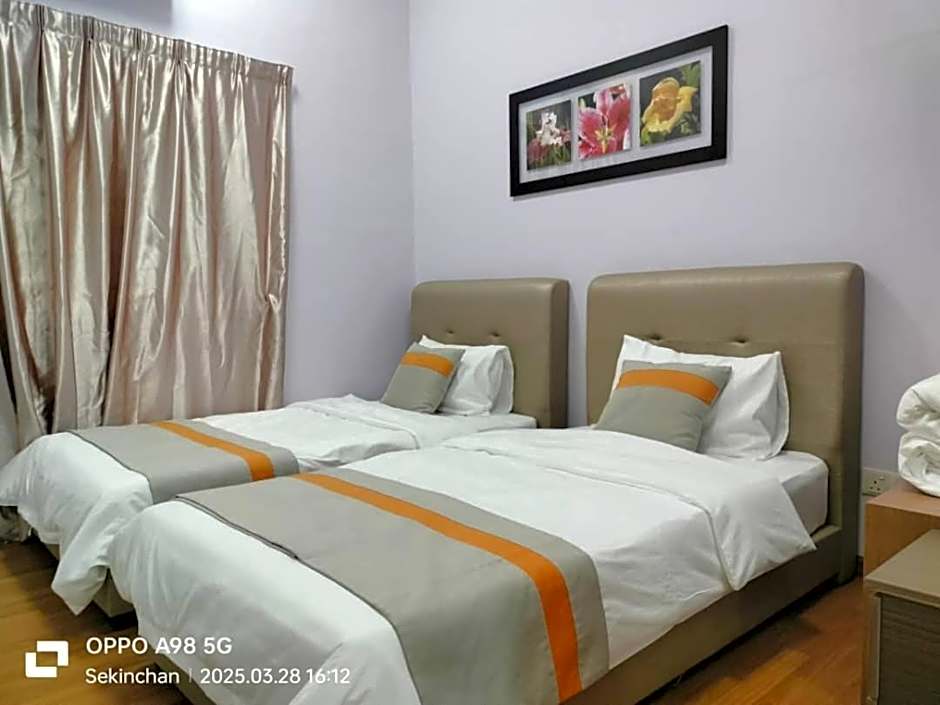 Sekinchan HighView Penthouse 15pax 5R5B 顶层公寓 看海 看稻田景