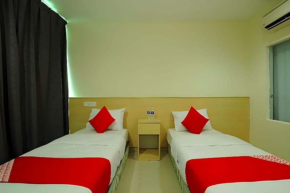 OYO 1055 Batu Caves Star Hotel