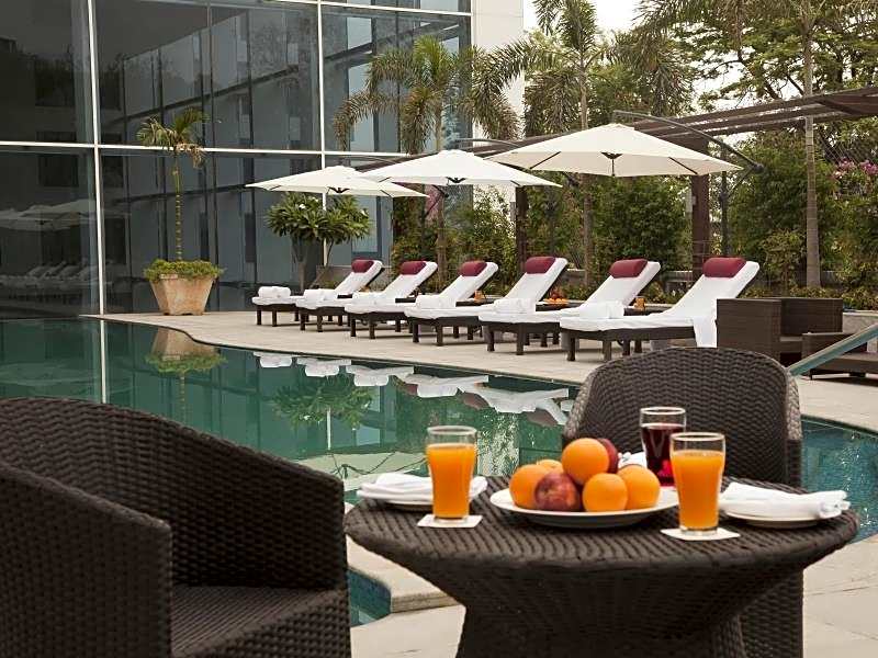 Radisson Blu Plaza Hotel Hyderabad Banjara Hills