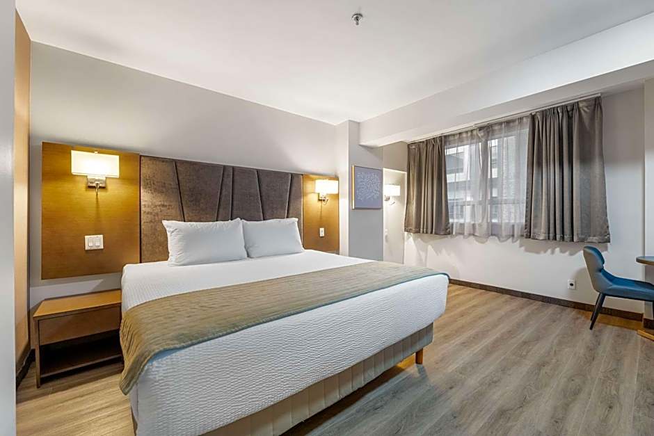 Hotel Montreal Metropolitan, BW Signature Collection