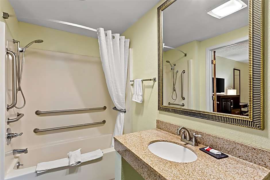 Americas Best Value Inn Grayson