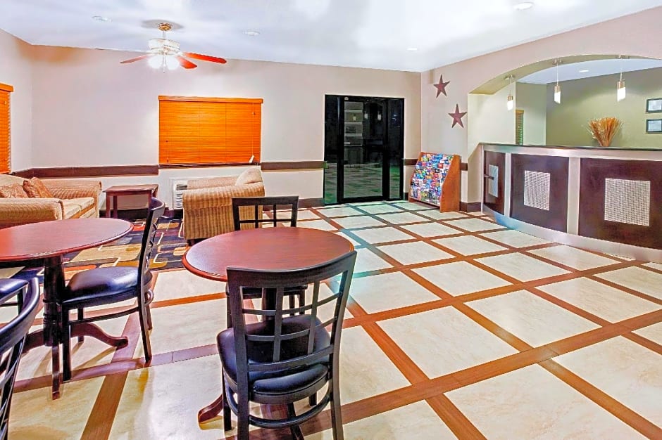 Super 8 by Wyndham Houston/I-10/Federal Road