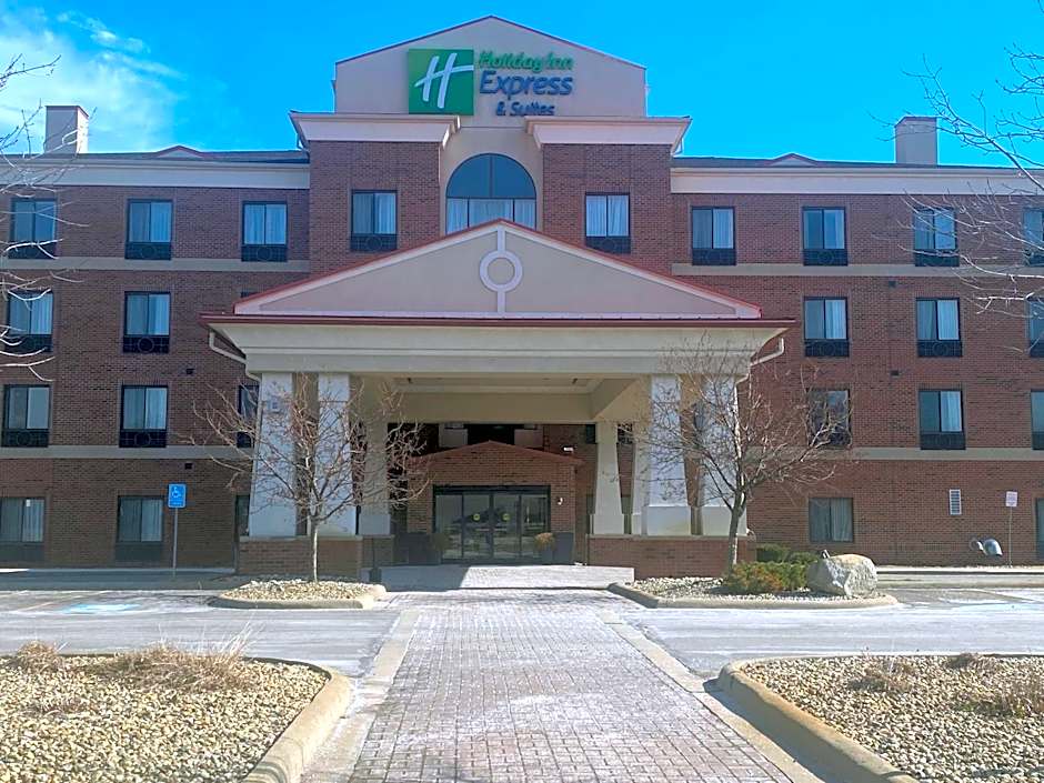 Holiday Inn Express and Suites Detroit North-Troy By IHG