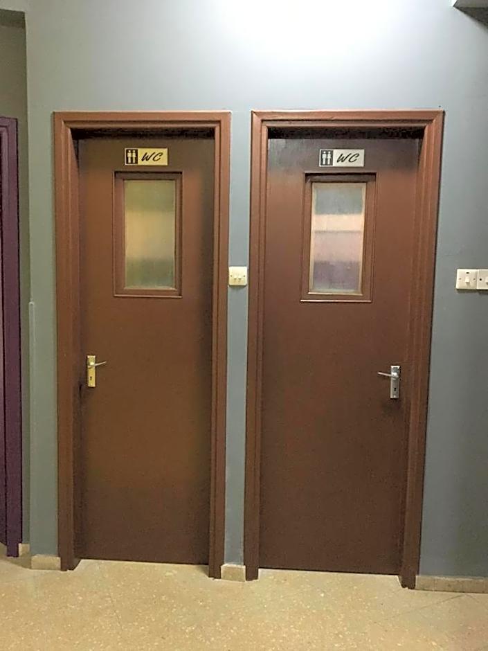 Past or Tail hostel