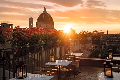 Hotel Cardinal of Florence - recommended for ages 25 to 55