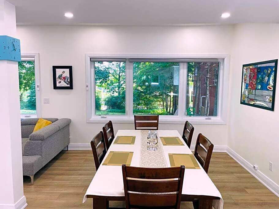 Renovated 3 Bedroom House-Niagara View