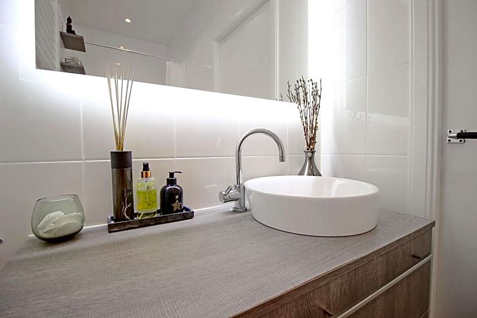 New monumental garden view Studio