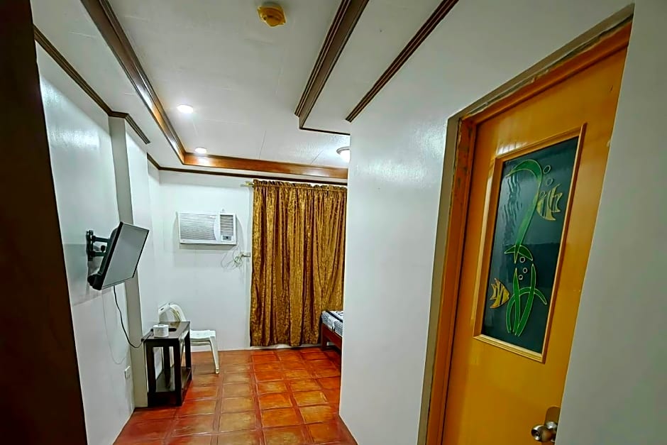 MC's L Transient House