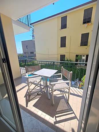 Deluxe Double or Twin Room with Balcony