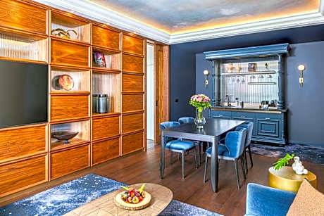 Observatory Suite
