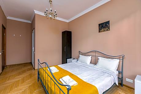 Queen Room with Balcony