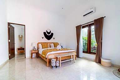 Casa Maleh 2Br Lively Villa in Kayuaya Seminyak