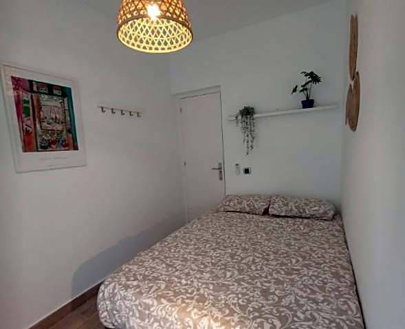 Private rooms Born neighborhood