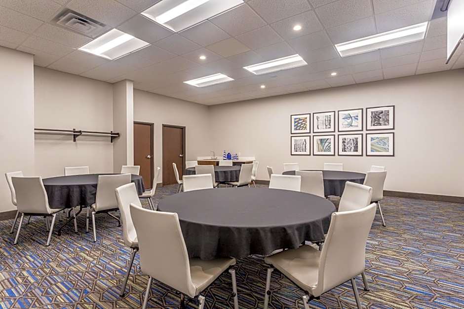 Holiday Inn Express Hotel & Suites Eau Claire North By IHG