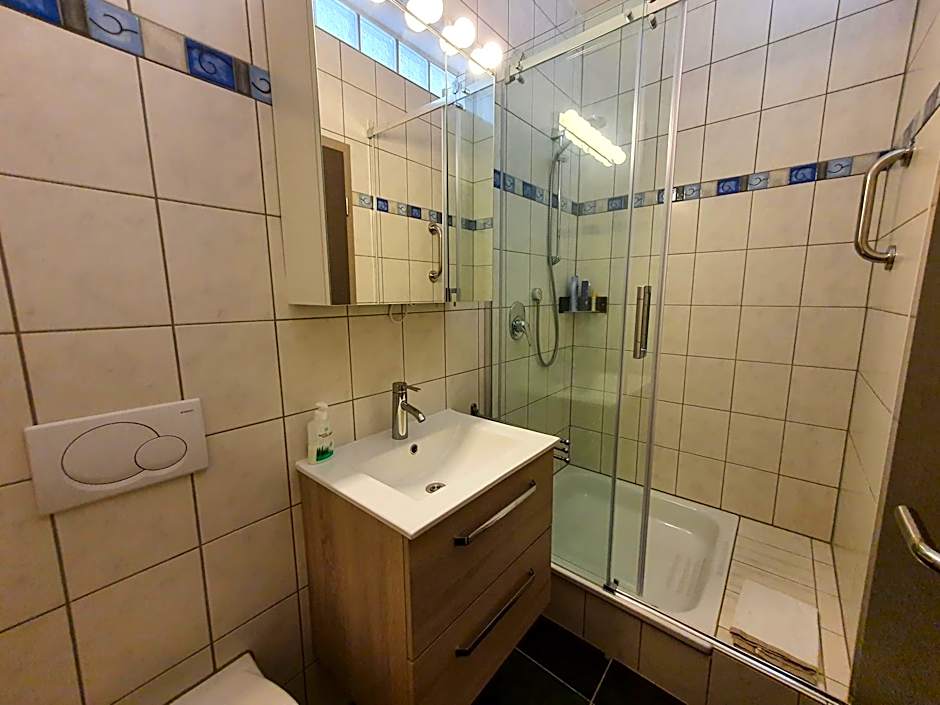 Römerstube Apartments & rooms