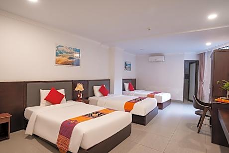 Superior Triple 3 Beds