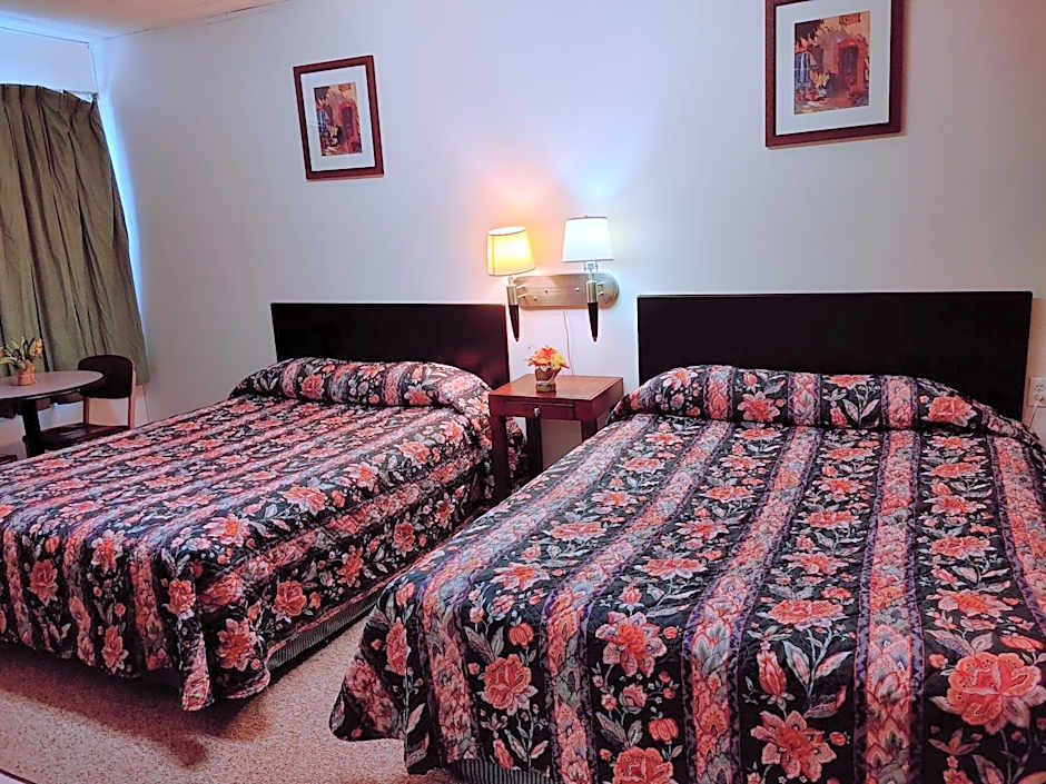 Kootenay Country Inn