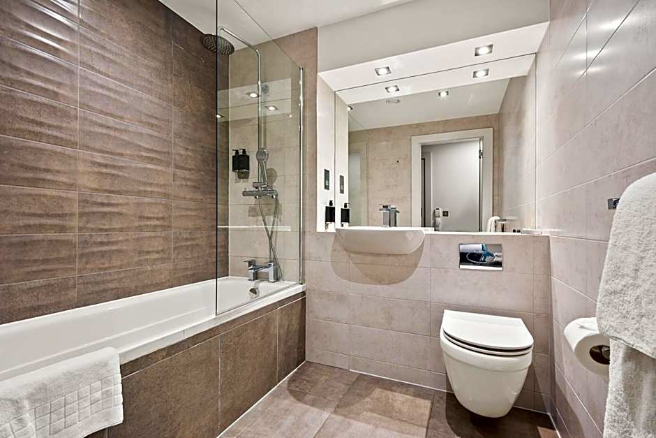 Roomzzz London Stratford