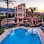 Danelis Studios & Apartments