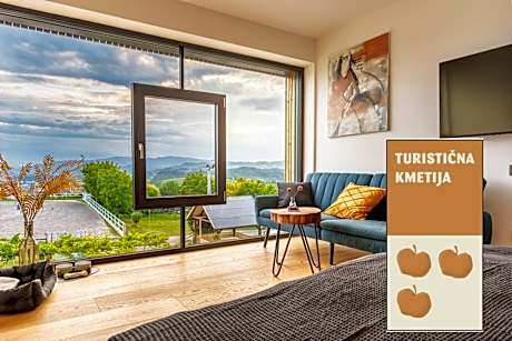 Tourist Farm HOTEL FROST