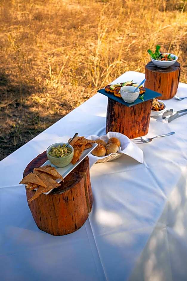 Zulu Rock Lodge - Babanango Game Reserve