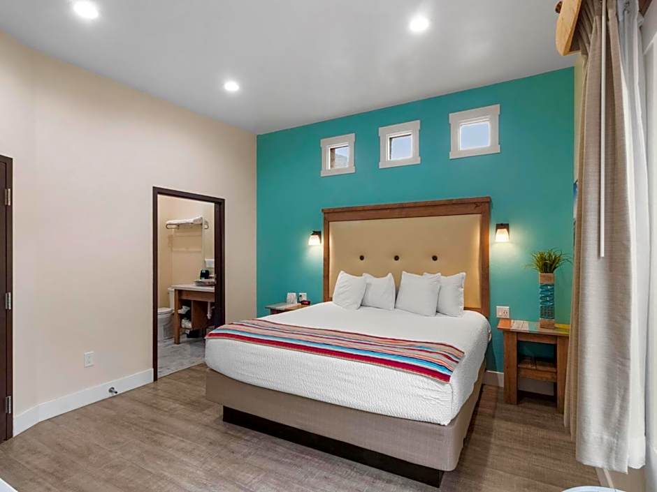 Photo 1 of 9 of Deluxe 1 King Bed Suite