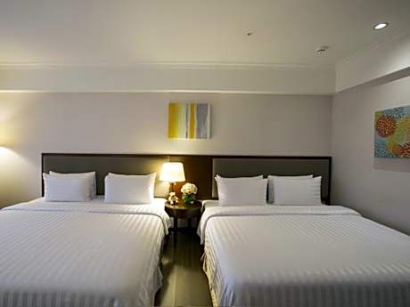 Deluxe Quadruple Room