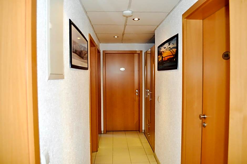 Hotel Discovery