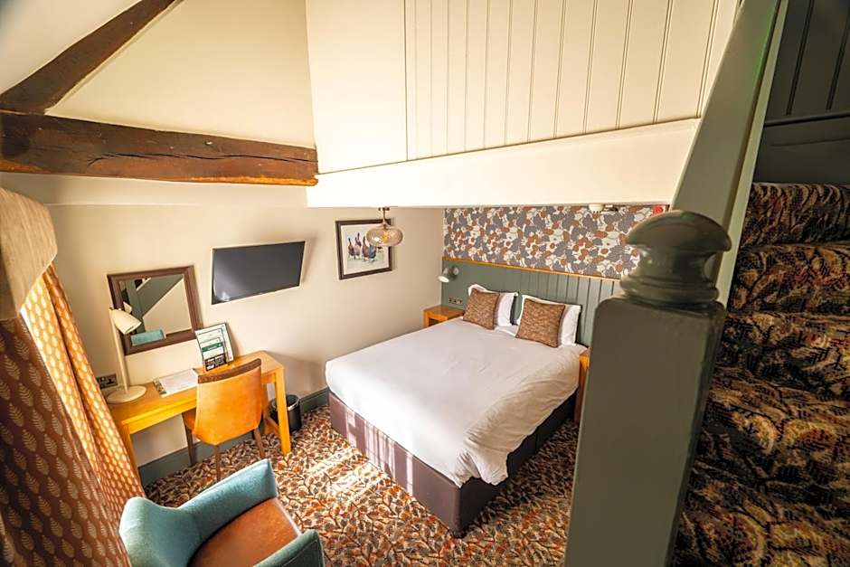 Red Lion Hotel by Greene King Inns